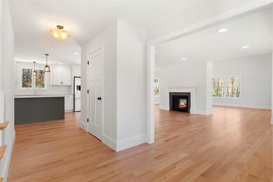 145 Nathaniel Dr, Portsmouth, NH 03801 - photo 3