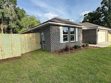 693 E Bowers Ave, Crestview, FL 32539 - photo 2