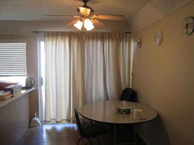 Roomy Dinette