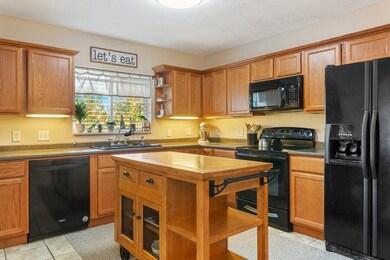 06_1003Regent_5_Kitchen_LowRes