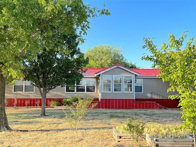 374 Chisholm Hills Dr, Rhome, TX 76078 - photo 5