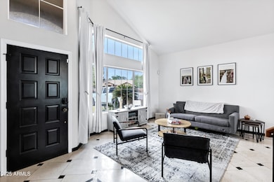 1215 W Wahalla Ln-6