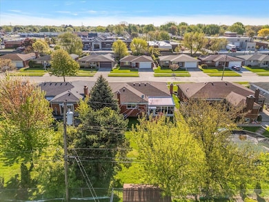 07-30657 Moulin Ave-7