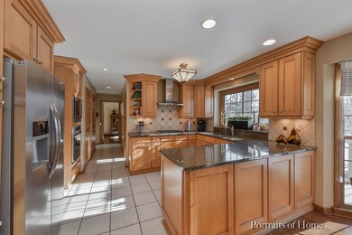 121 Christina Cir, Wheaton, IL 60189 - photo 3