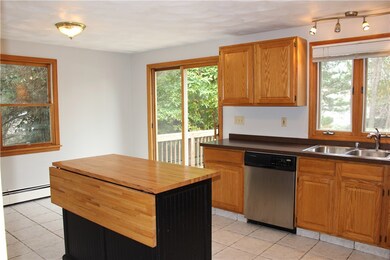 118 King Phillip St, Portsmouth, RI 02871 - photo 5