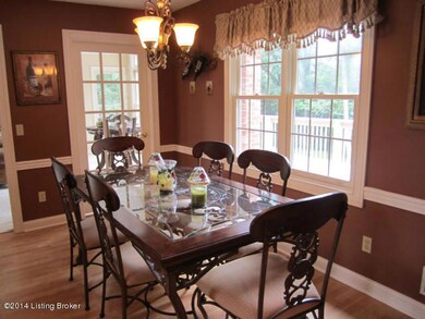 21Diamond Ct - Breakfast Area (1)