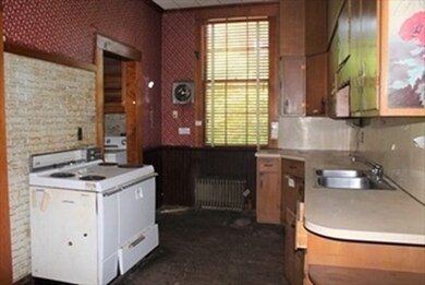 931 W Central St, Franklin, MA 02038 - photo 5