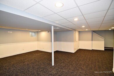 825 Greenwood Ct, Batavia, IL 60510 - photo 2