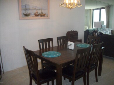 010 Dining Area 2