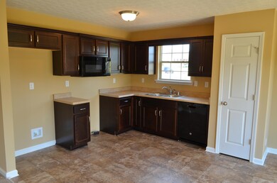 118 Gentry Ln, Mount Washington, KY 40047 - photo 6