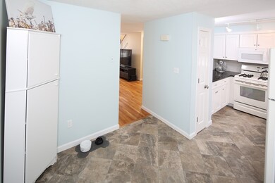523 Washington St unit C7, Pembroke, MA 02359 - photo 5