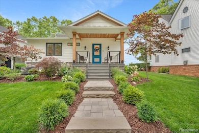 Welcome to 7107 Locklin!