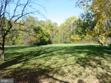 1907 Rushley Rd, Parkville, MD 21234 - photo 2