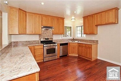 Gourmet kitchen with plenty of room to work in.