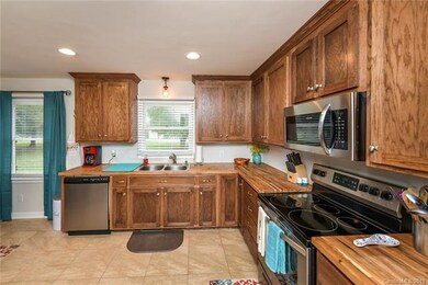 1613 Jim McCarter Rd, Clover, SC 29710 - photo 4