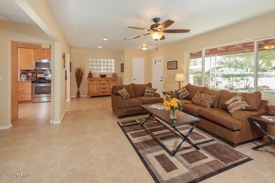 GREAT ROOM TO KITCHEN