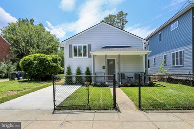 5317 B St SE, Washington, DC 20019 - photo 3