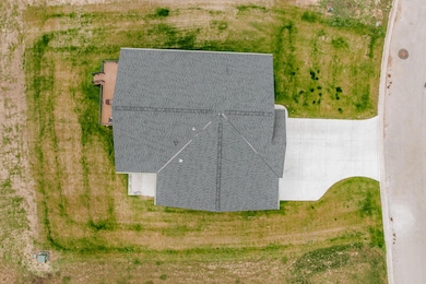 555 Lake Breeze Ln-7