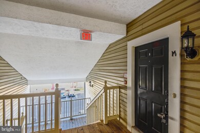 8317M Bluebird Way unit M, Lorton, VA 22079 - photo 3