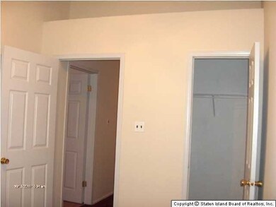 155 Pembrook Loop, Staten Island, NY 10309 - photo 7
