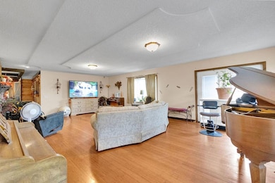 9506 SW Punzo Rd, Saint Joseph, MO 64504 - photo 5