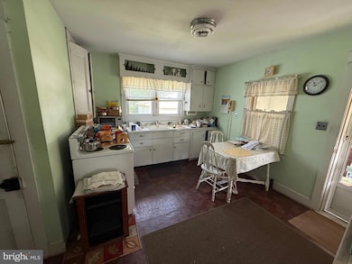 11 S Hunterdon Ave, Hainesport, NJ 08036 - photo 3