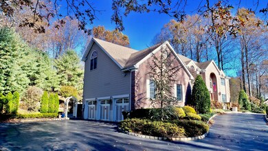 11 Colts Dr, Holmdel, NJ 07733 - photo 4