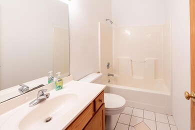 1730 W 18th St unit 203, Cedar Falls, IA 50613 - photo 7
