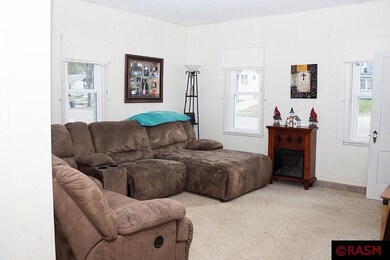 516 N 6th St unit Sixth, Mankato, MN 56001 - photo 2