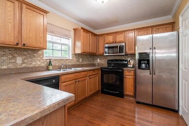 8317 Bruntsfield Rd-13