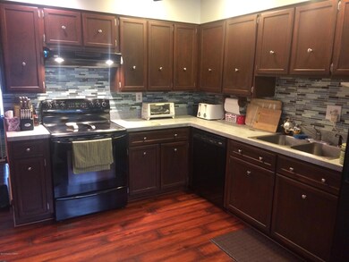 45 Conwell St, Wilkes Barre, PA 18702 - photo 3