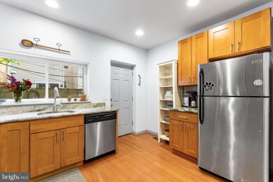 2238 Gerritt St, Philadelphia, PA 19146 - photo 6