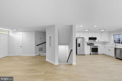 13000 Tory Loop, Woodbridge, VA 22192 - photo 4