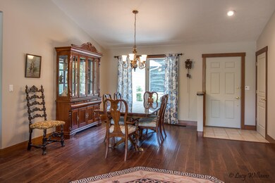 Dining Room to Entry