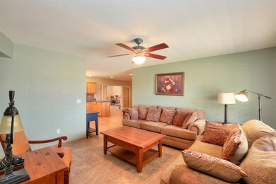 Coralbell Ave 3523E 4