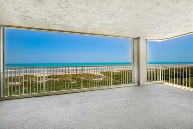 Corner Wrap Around Balcony