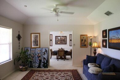 1910 N Forest Ln, Weslaco, TX 78596 - photo 3