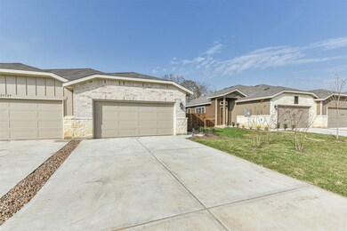 9725 Grosbeak Ln, Magnolia, TX 77354 - photo 3