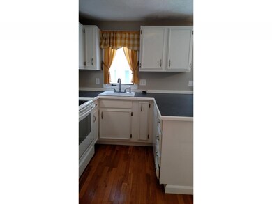 21 Profile Cir, Nashua, NH 03063 - photo 3