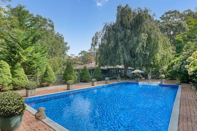 1 Abigails Path, East Hampton, NY 11937 - photo 2