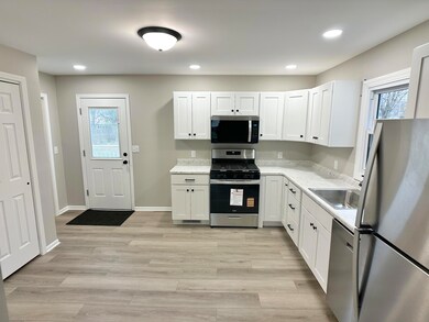 306 Maple St, Crown Point, IN 46307 - photo 3