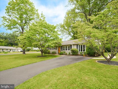 91 Vine St, Doylestown, PA 18901 - photo 2