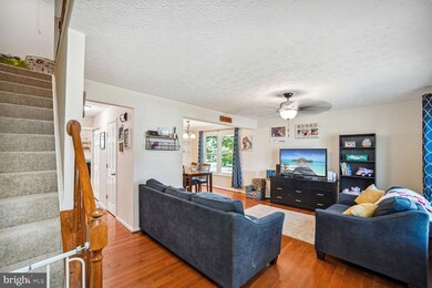 2122 Collingwood Ln, Frederick, MD 21702 - photo 3