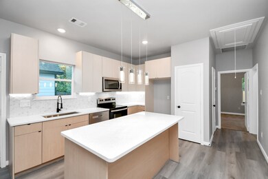 6212 De Priest St, Houston, TX 77091 - photo 5