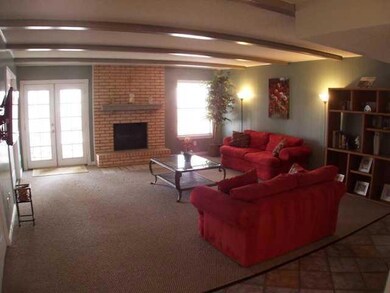 1633 Charles Owens Dr, El Paso, TX 79936 - photo 2