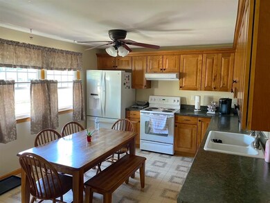 36 Jeanine St, Manchester, NH 03103 - photo 6