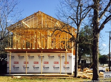 386 N Central Ave, New Braunfels, TX 78130 - photo 5