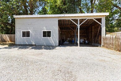 31-206 Green Meadow Rd-31