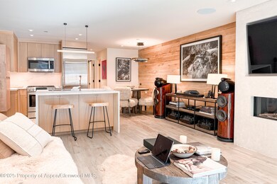 living kitchen and dining