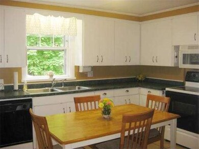 5 Peabody Rd, Stoneham, MA 02180 - photo 7